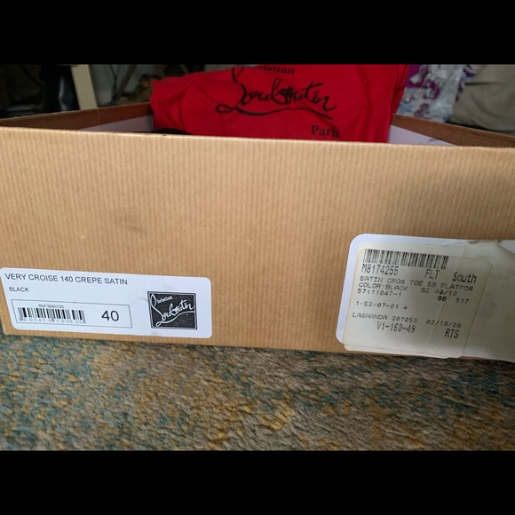 Louboutin Very Croise CrepeSatin CrossToe Platform - Picture 4 of 5